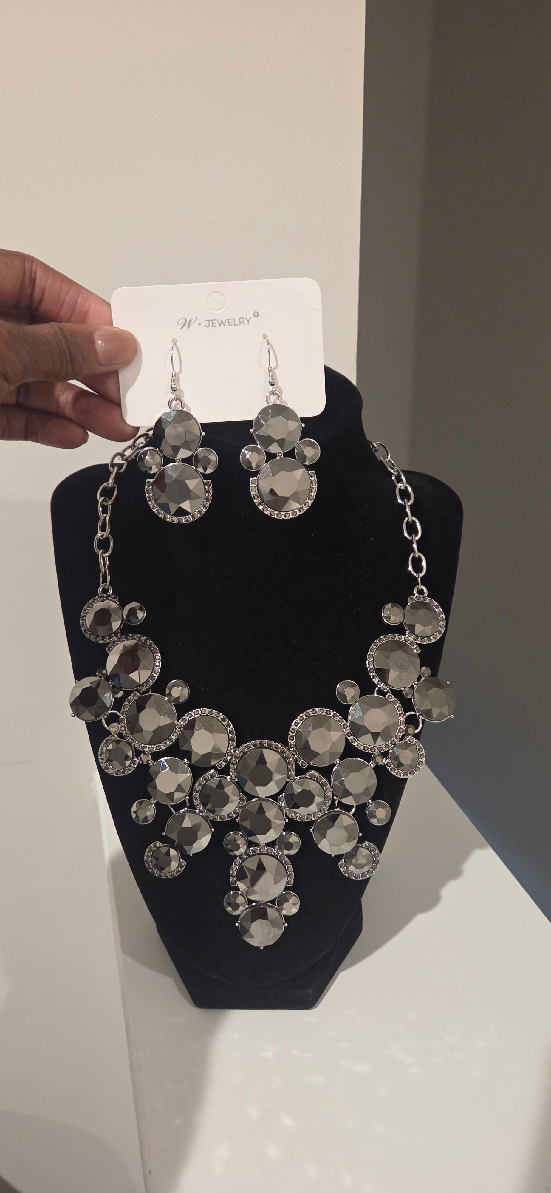 Statement Necklace w/earrings