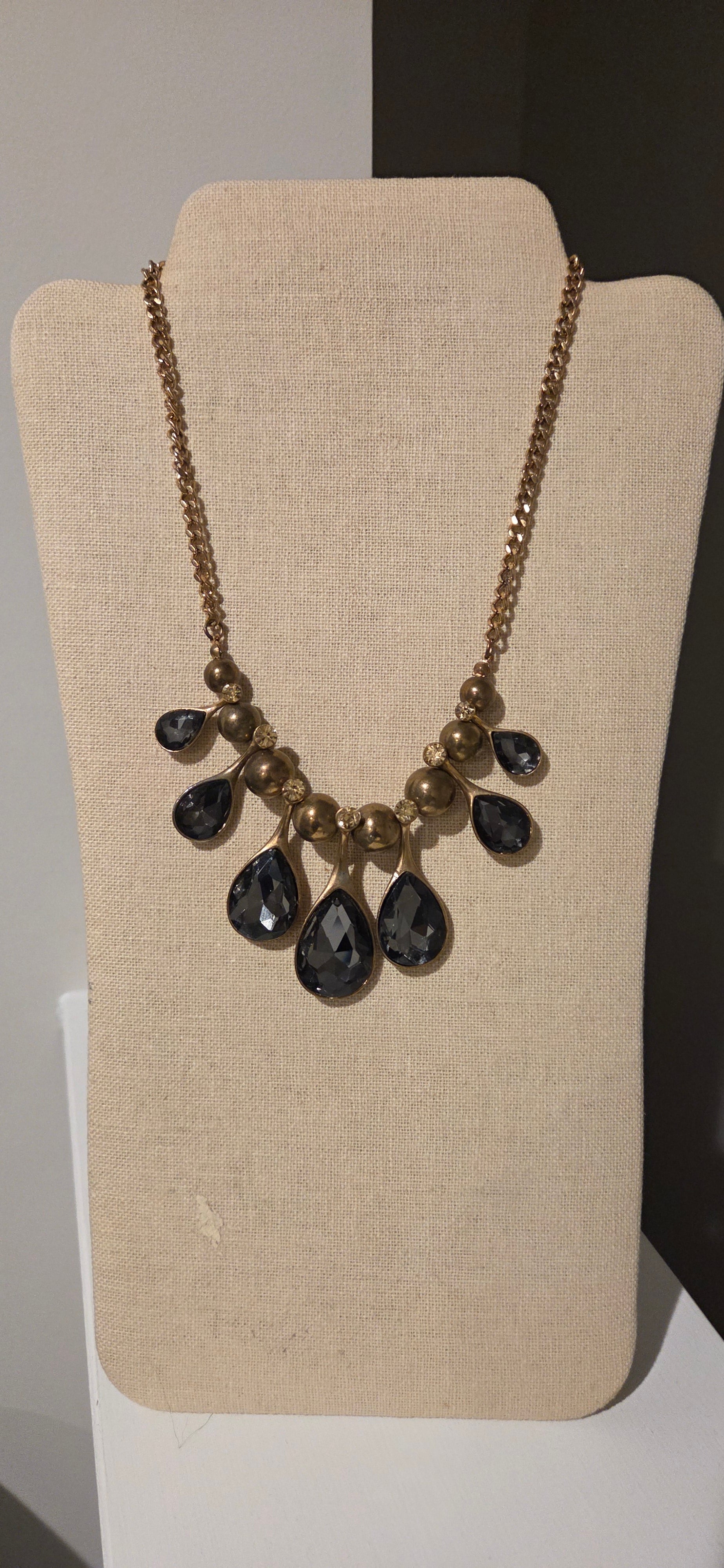 Vintage Style Stones